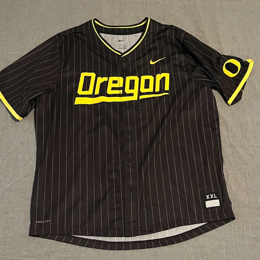 Nike Black and Yellow Oregon Men's button front Jersey
